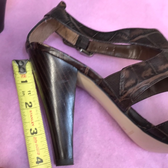 High Heels - Picture 8 of 8